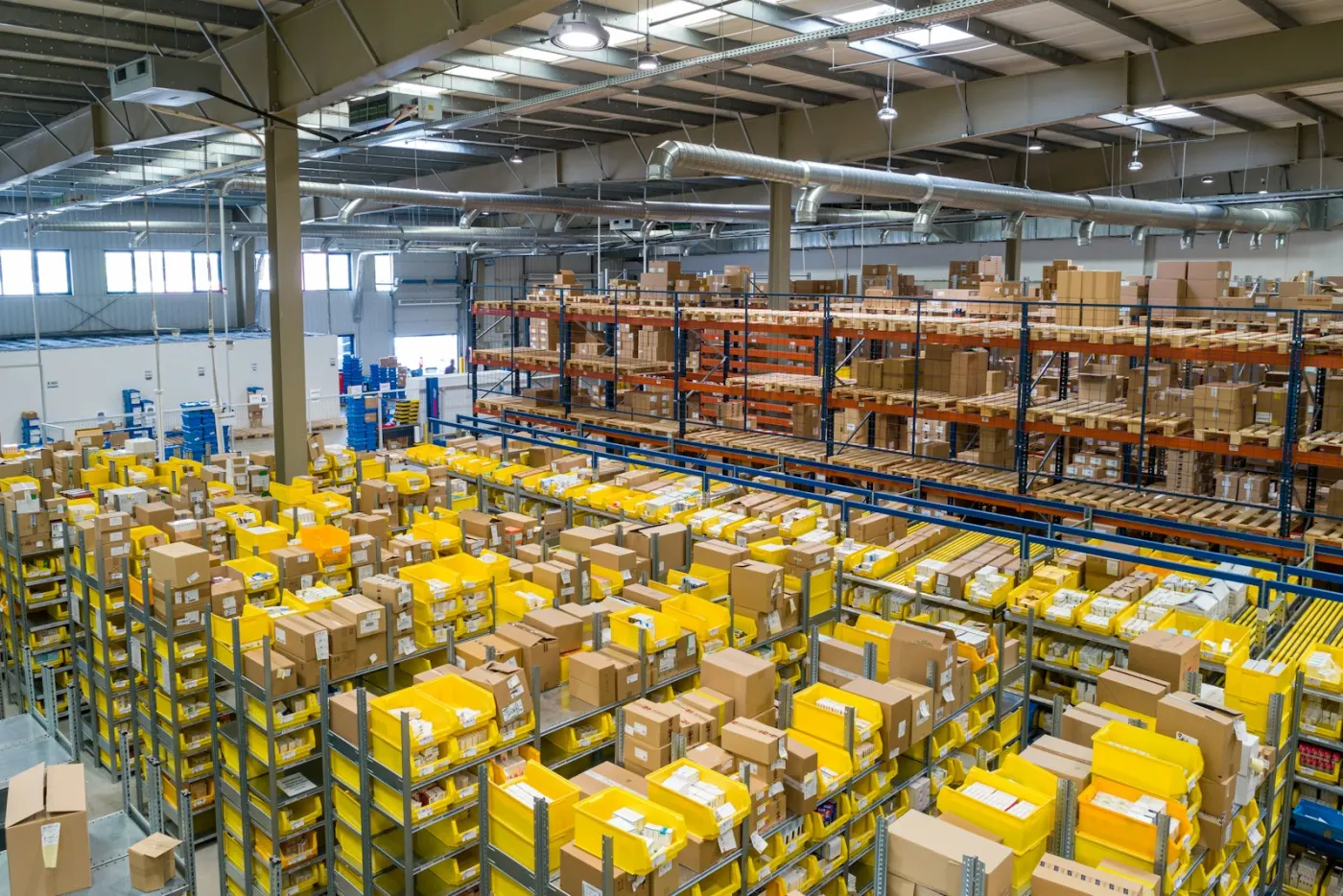 Staplerbetrieb im Logistiklager